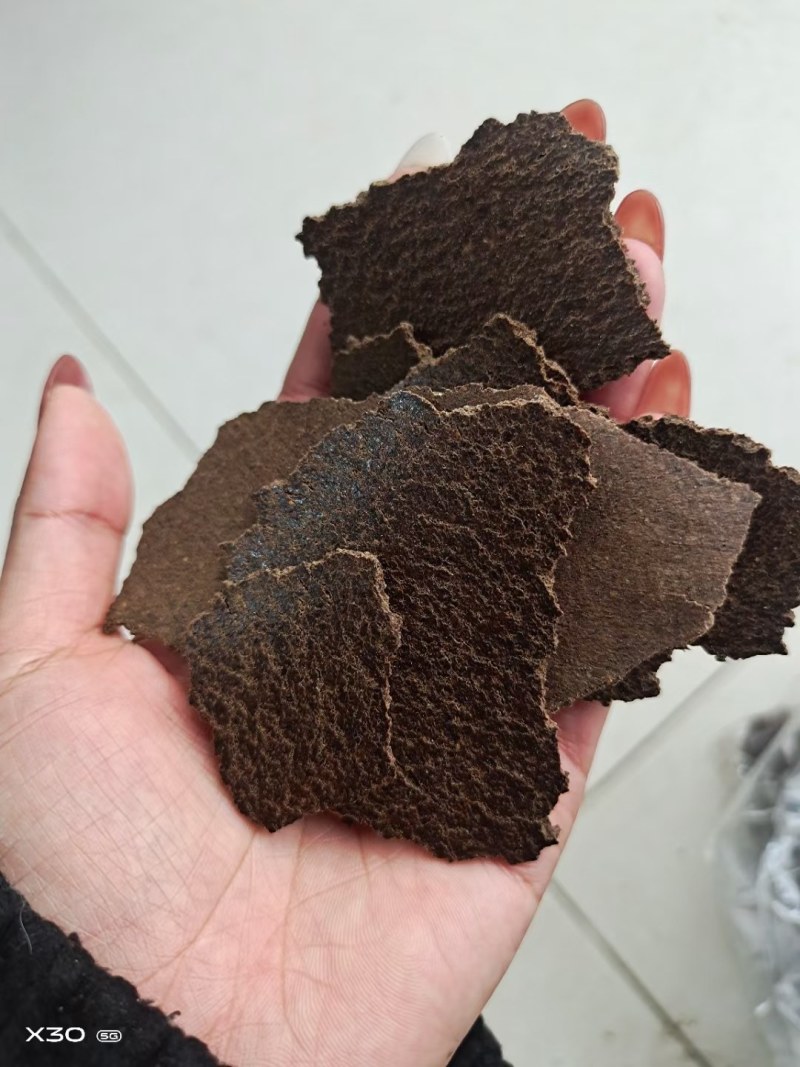 薄片儿花生饼，味道浓厚，厂家一手货源，质量保证