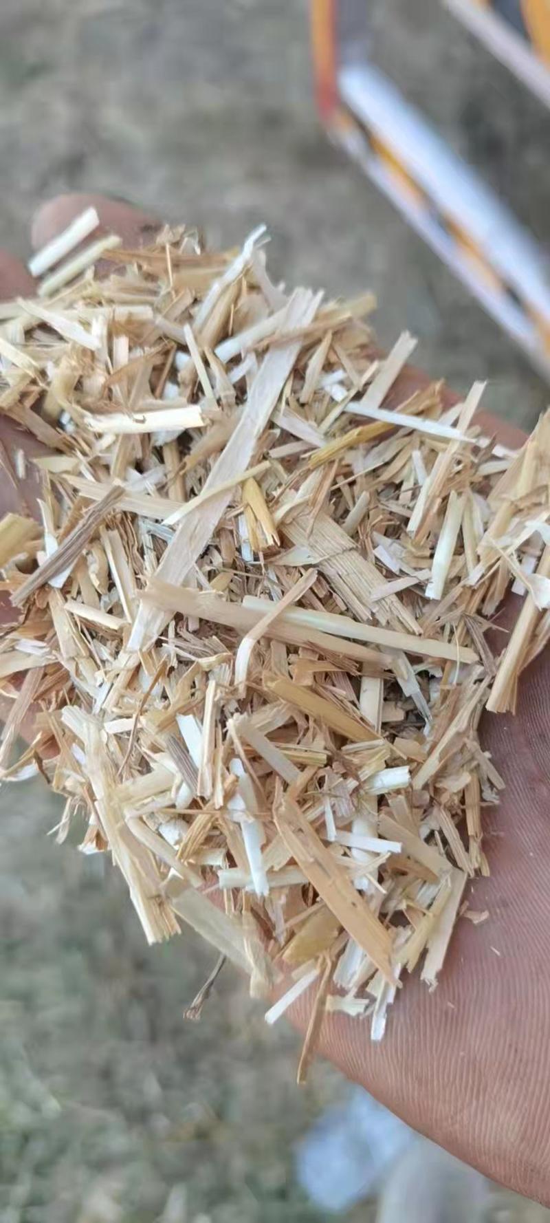 优质稻草柔丝铡段养殖治沙