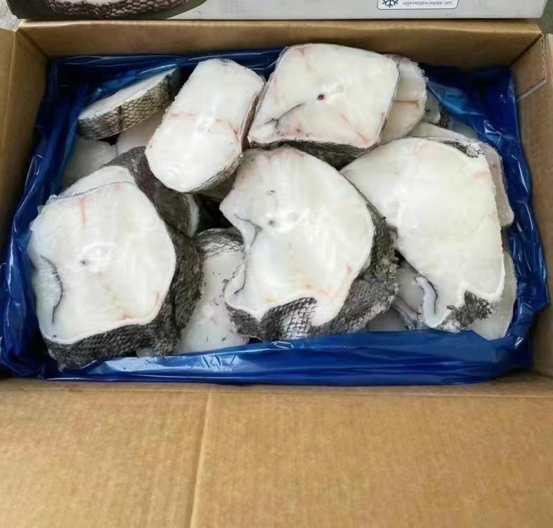 工厂直销店，自由加工厂，纯干冰鳕鱼块鳕鱼碎肉鳕鱼片