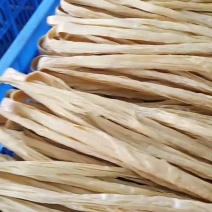 广西腐竹出售，采用优质大豆精制批发出售，有需要的联系我，