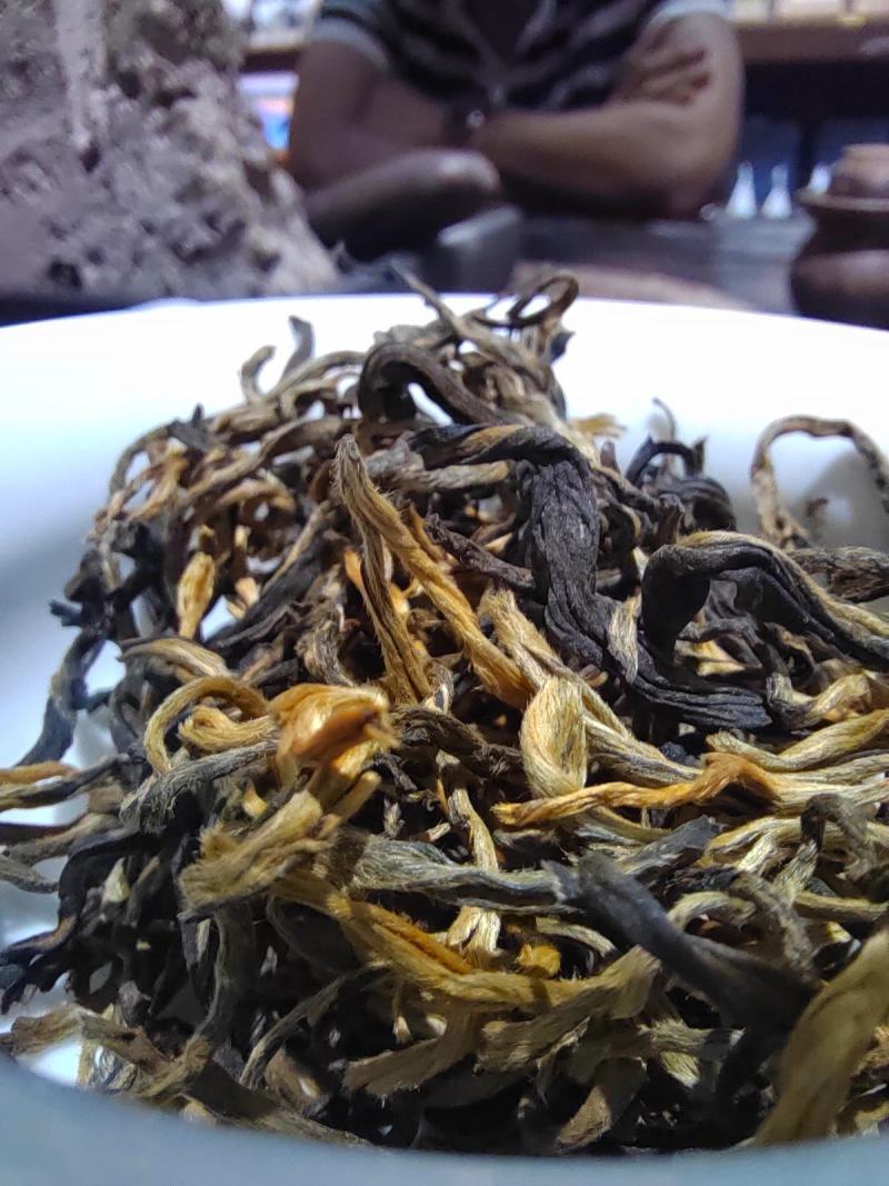 云南凤庆滇红茶明前头采一级一芽一叶大量批发