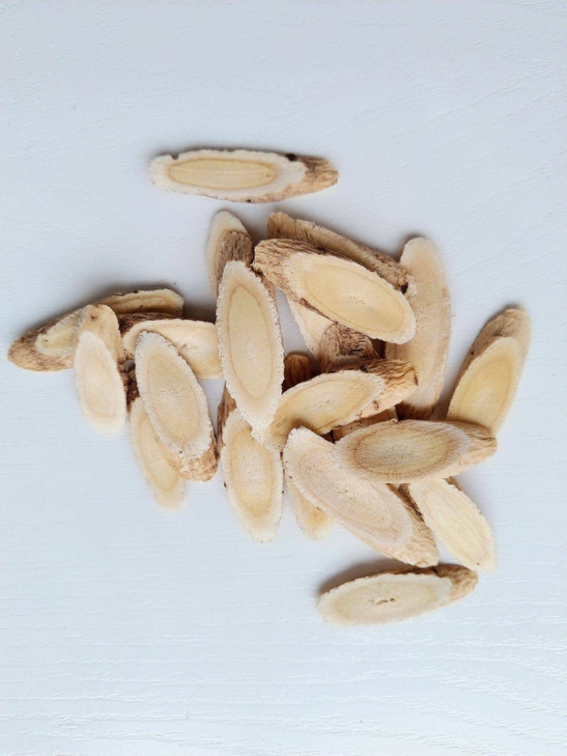 精选黄芪片基地直销甘肃黄芪价格优惠来电优