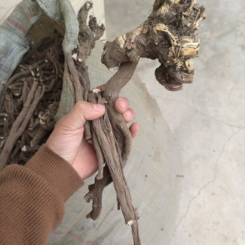 野生赤芍。正品好货。全干。无硫，一手货源，欢迎选购
