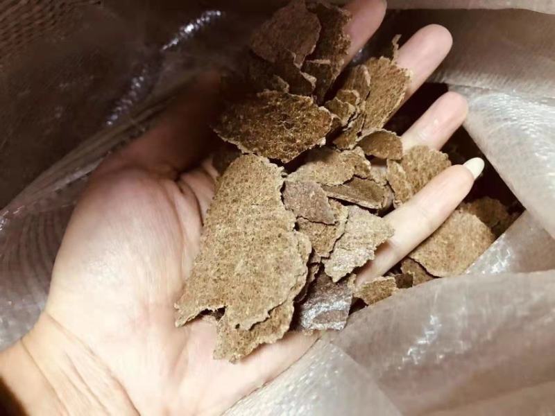喷香浓郁花生饼，猪牛羊，鸡鸭鹅，爱吃，还可以作为有机肥用