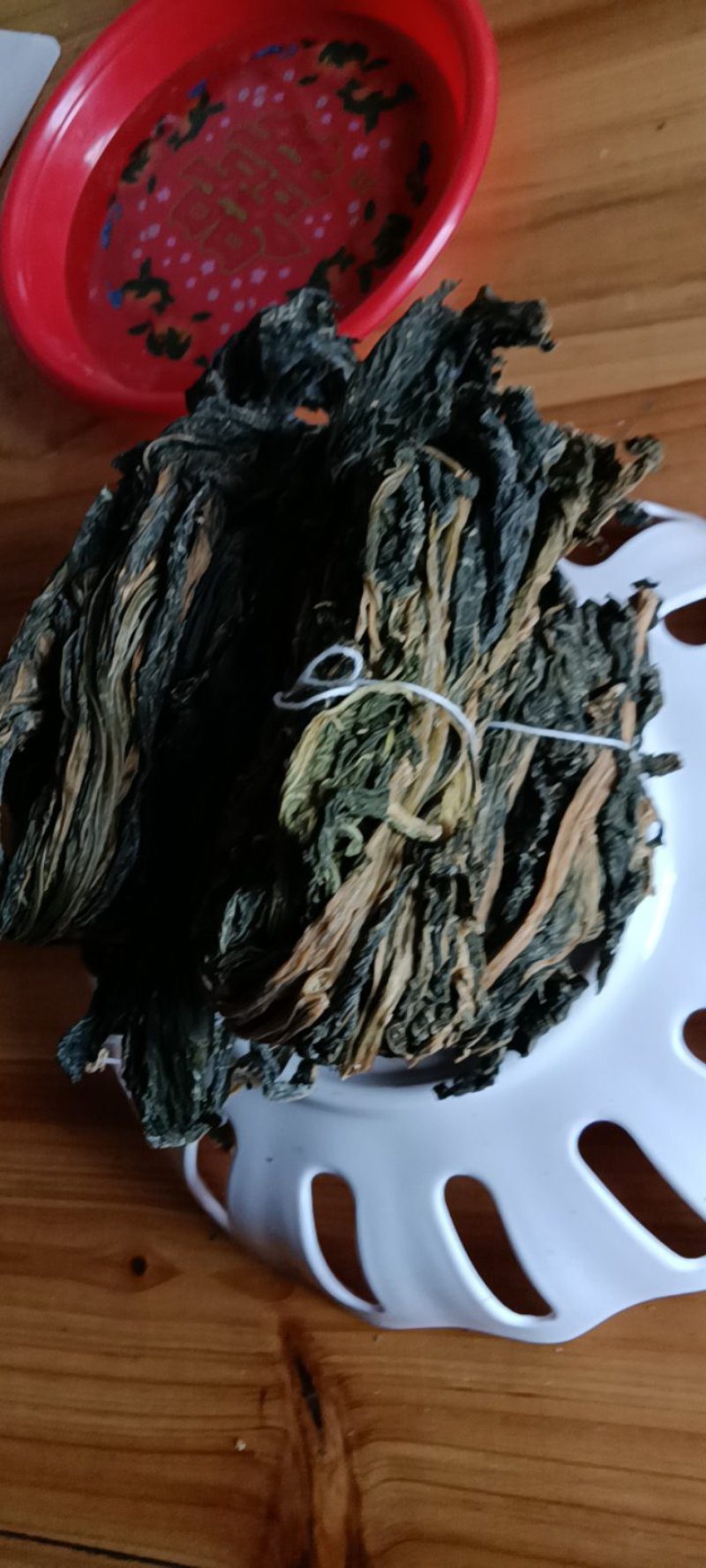 农家自制的芥菜干，味道好，新鲜1斤为—件包邮。