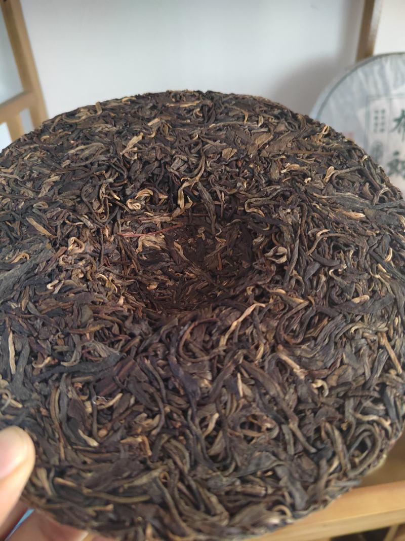 易武茶生茶饼357克2018年自家原料整件批发特价销售