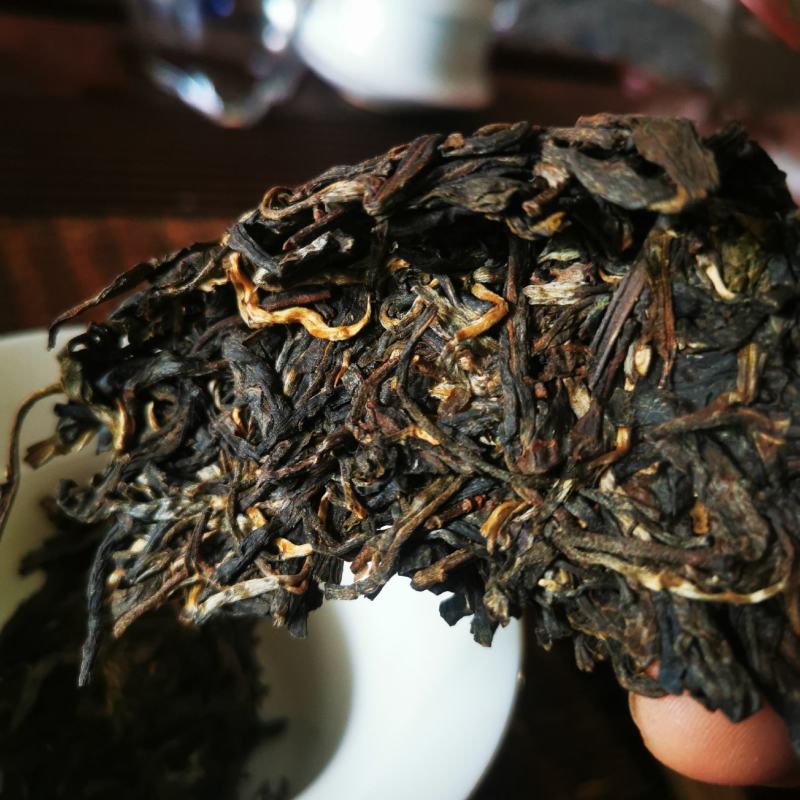易武茶生茶饼357克2018年自家原料整件批发特价销售