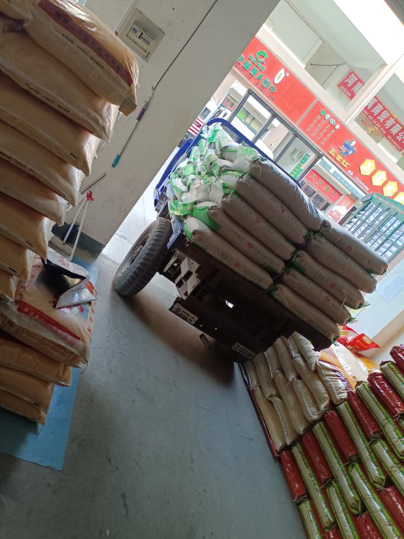 玉米面，普面！面沙，及次等面！可咨询！留言！