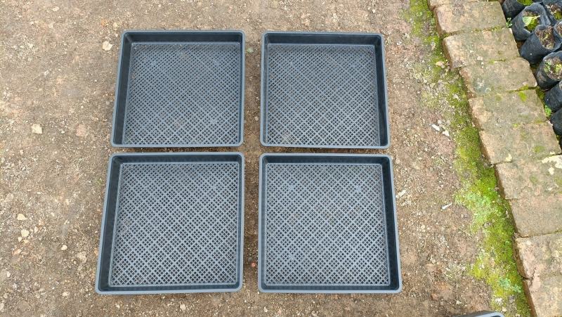 各种园林资材，育苗穴盘，营养钵，双色盆等大量批发