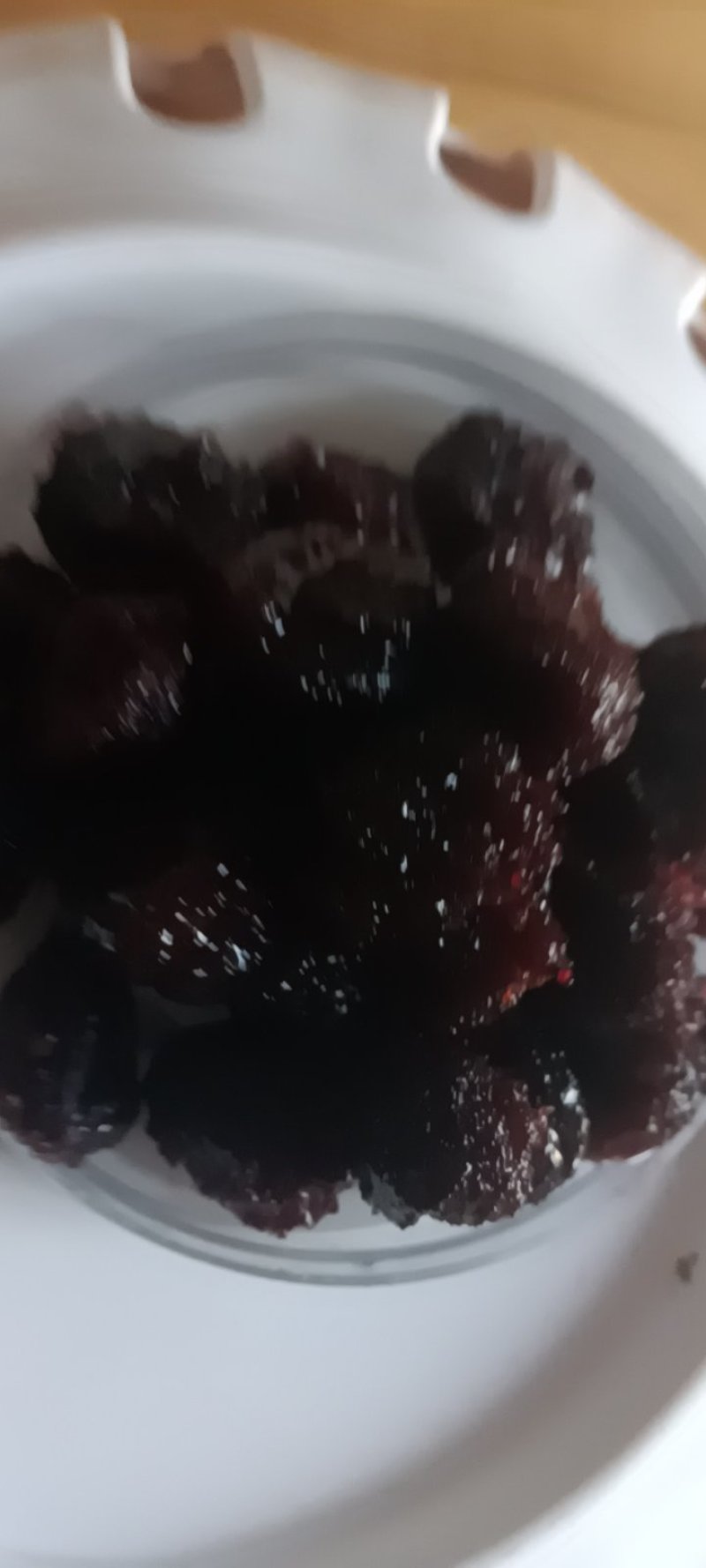农家自种的杨梅，新鲜酸甜好口感1斤为—件包邮。