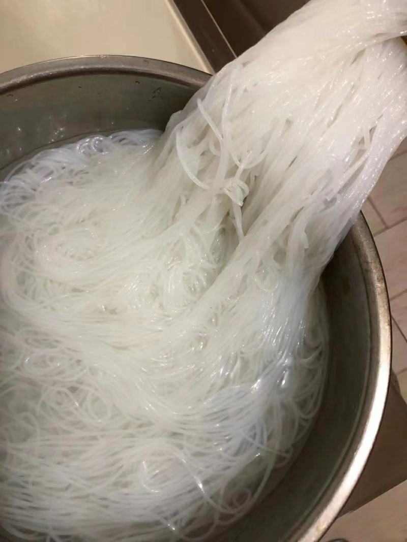 豌豆粉丝手工晾晒一件50把左右展销会地摊