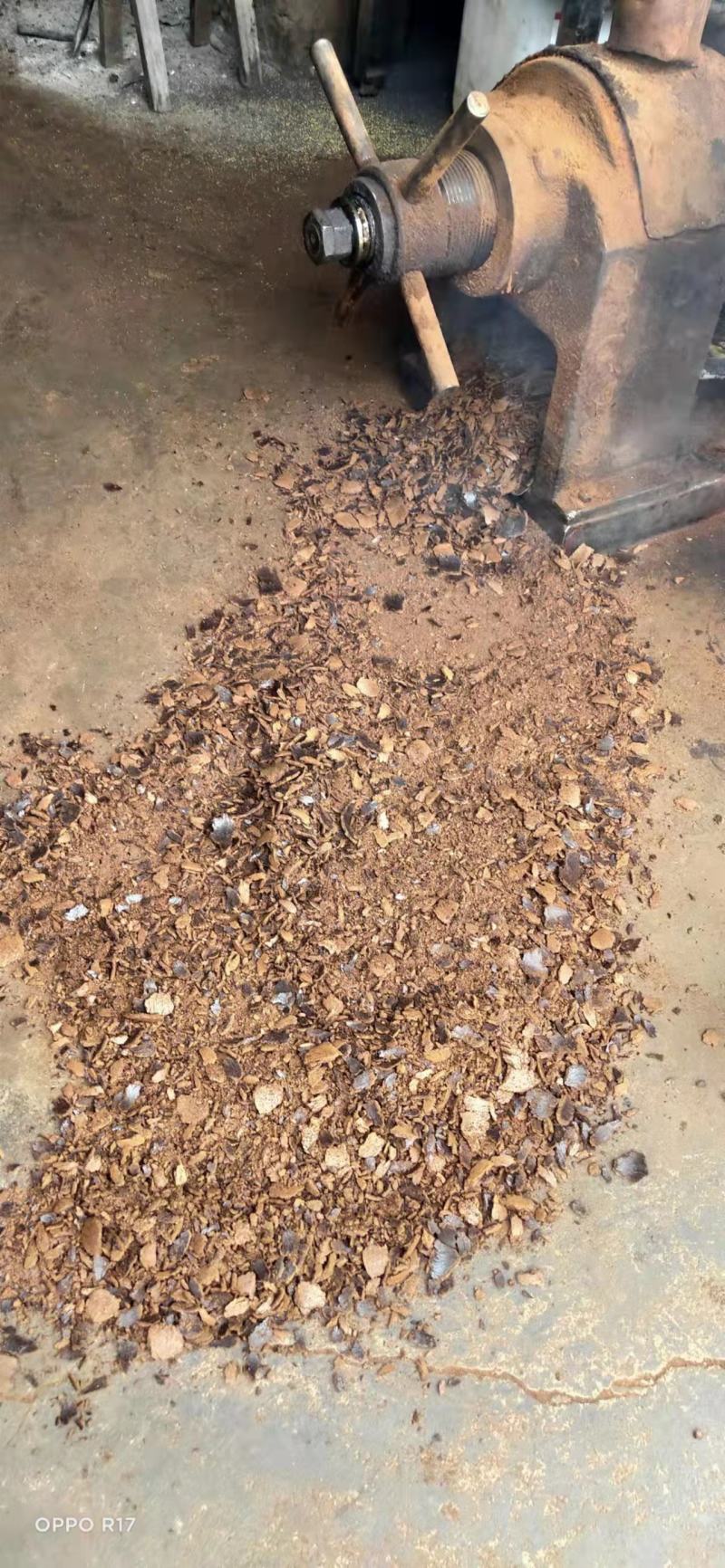 精品油菜枯长期供货每天可以出200吨成都出货