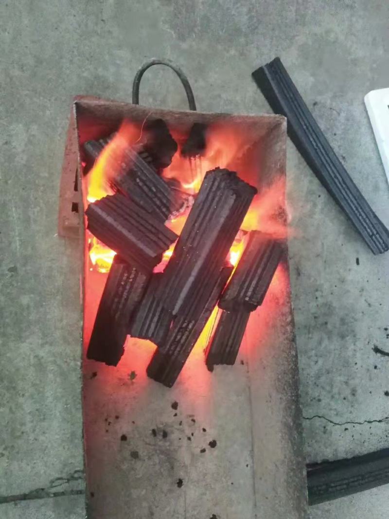 烧烤炭，机制炭，环保炭，无烟炭，灰份低，温度高，持久耐烧