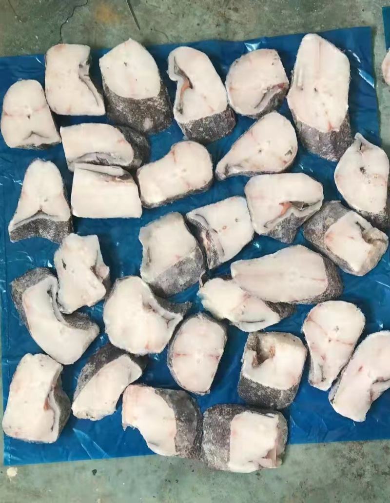 工厂直销店干冰鳕鱼片鳕鱼小块鳕鱼碎肉