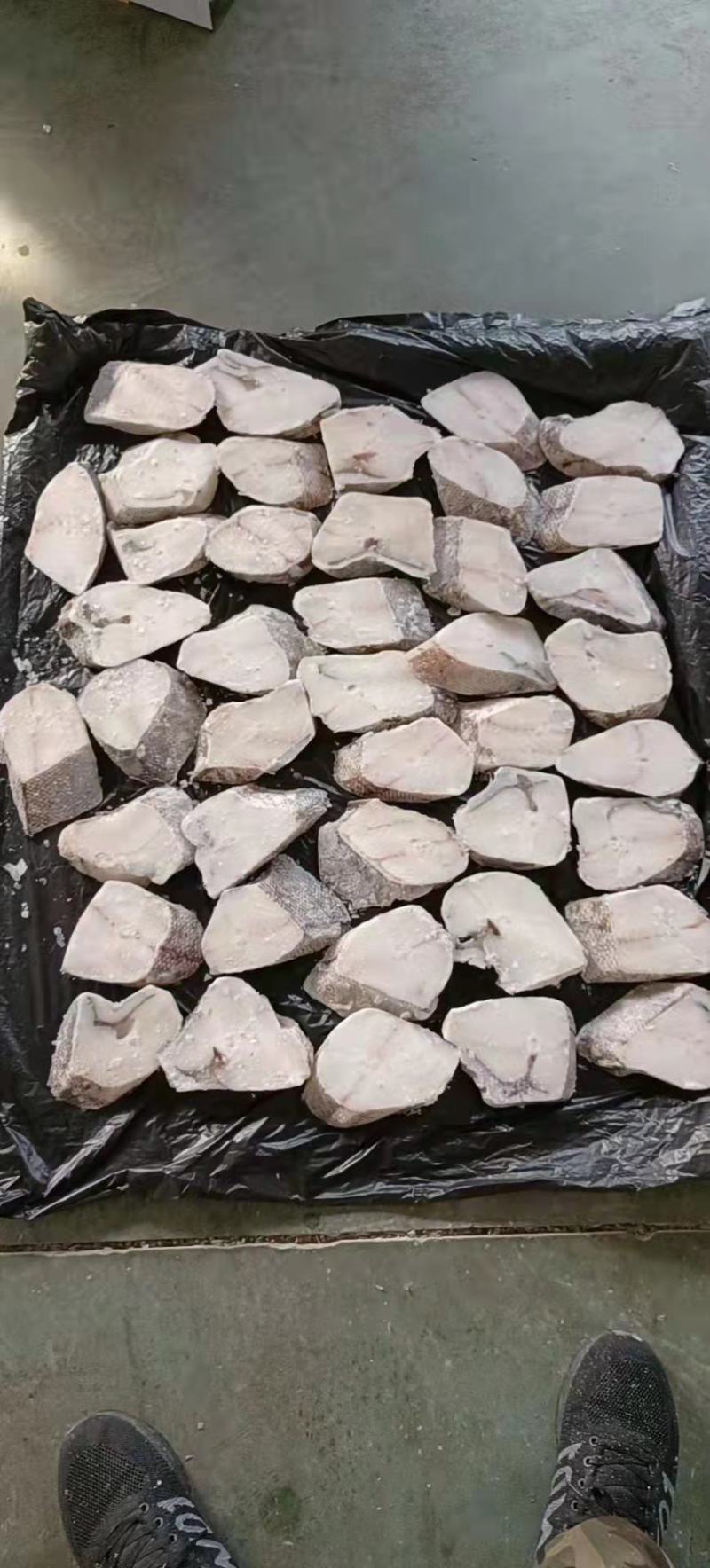 工厂直销店干冰鳕鱼片鳕鱼小块鳕鱼碎肉