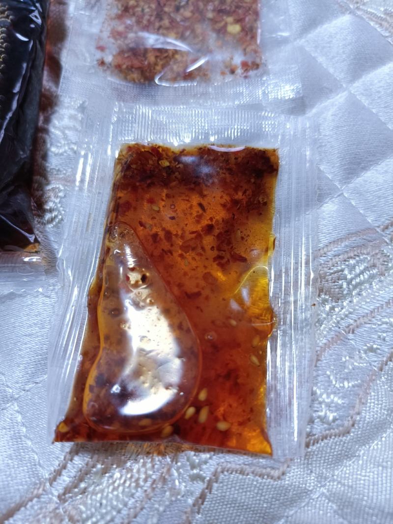 东北大冷面土豆粉过桥米线批发贴牌电商大面饼冷面社网红商超