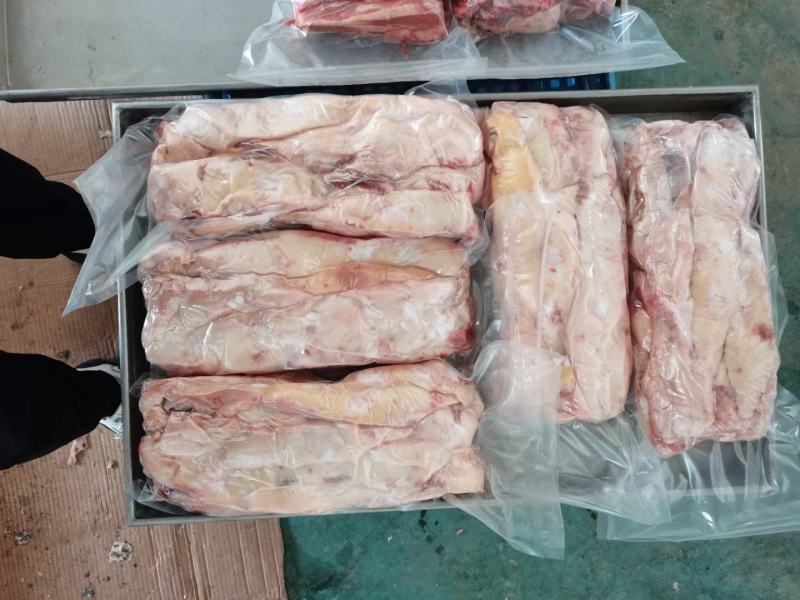纯内胸口油，大块。厂家直销，一手货源，有需要的联系。