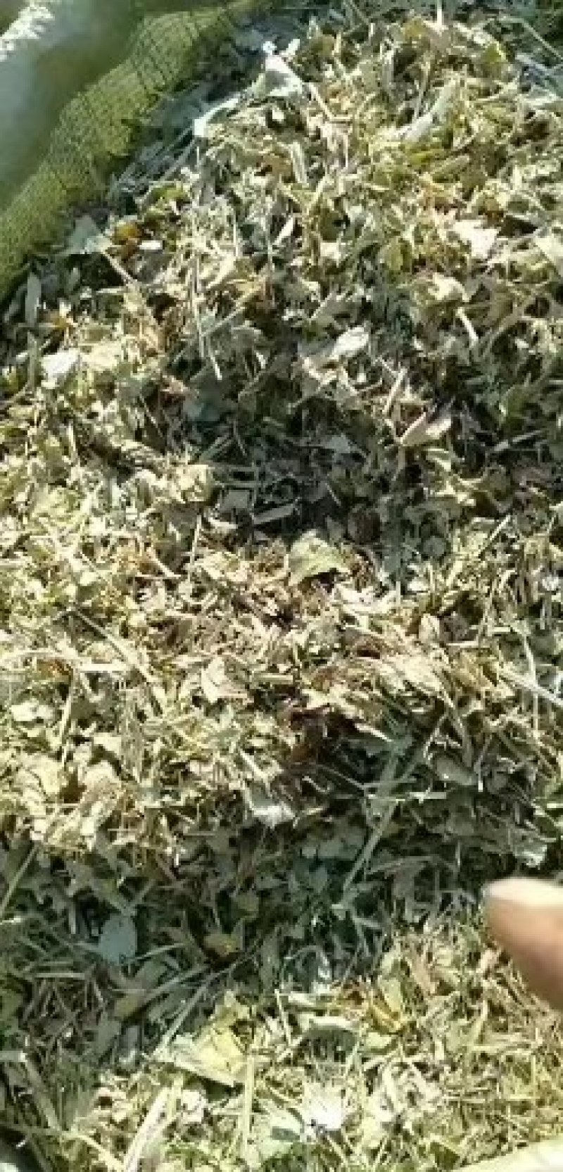 花生秧、大豆秸秆、小麦秸秆，玉米秸秆，厂价直销