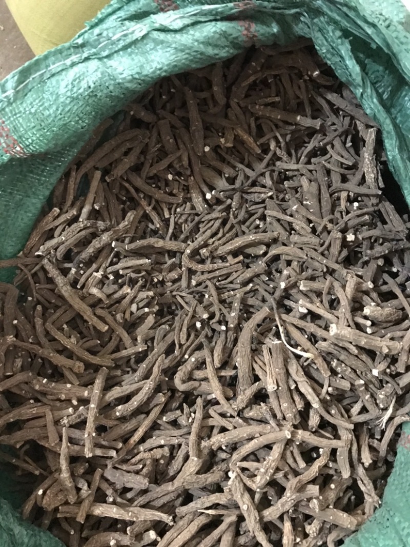 天雄，野生大货，天雄个子，别名白幕，乌头根