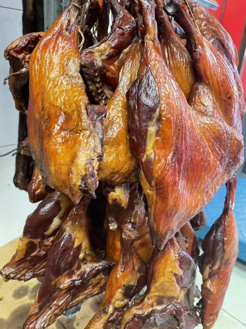 烟熏干鸭边腿一手工厂餐饮净菜食品供应地摊新模式