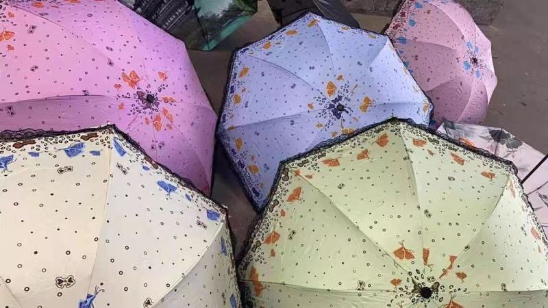 黑胶太阳伞批发夏季热销产品遮阳