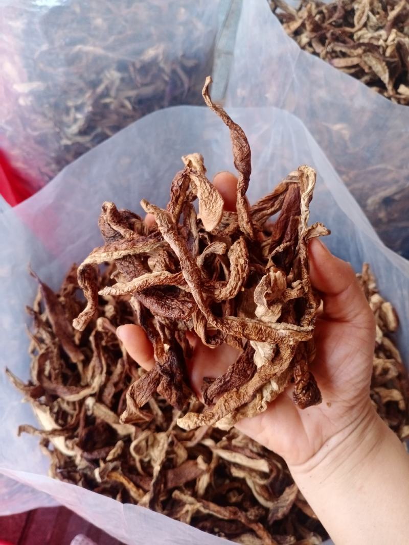 茄子干茄子条，茄子皮茄子片，没有碎的，好嫩。糯米茄子。