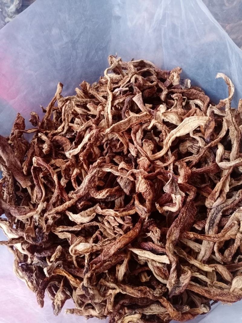茄子干茄子条，茄子皮茄子片，没有碎的，好嫩。糯米茄子。