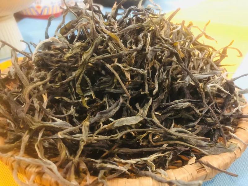 见识到了古树普洱的纯手工制茶全过程，这样的手法保留了普洱