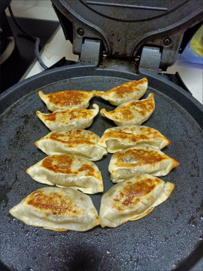 蒸饺煎饺锅贴4斤速冻饺子营养早餐玉米饺速食水饺包子食