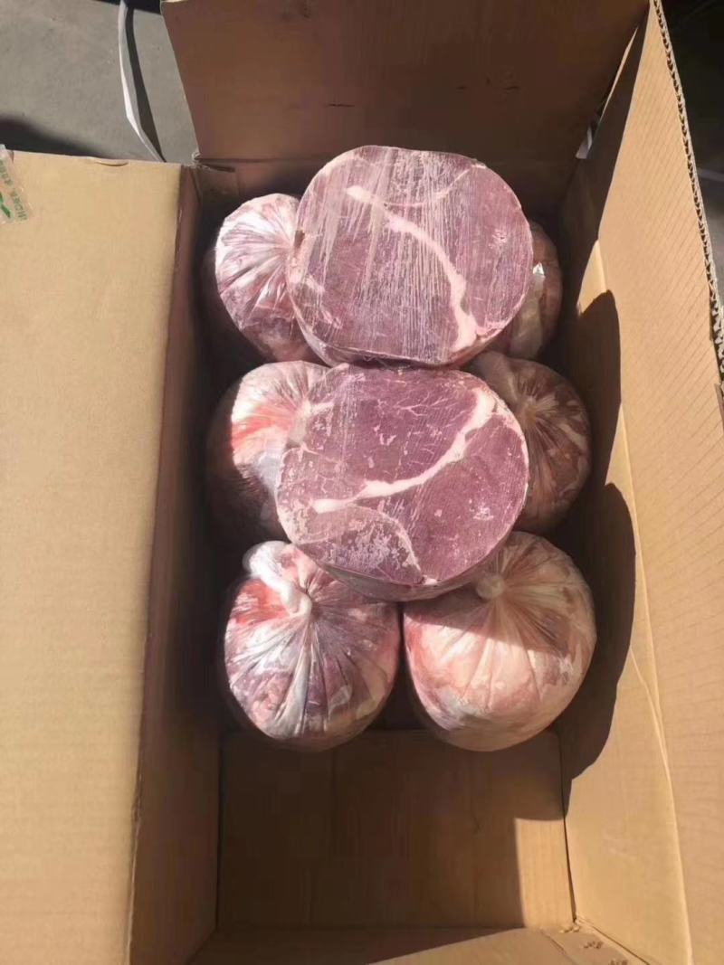 羊肉卷羊后腿包肉，选用内蒙本地草地羊后腿，常年加工量大