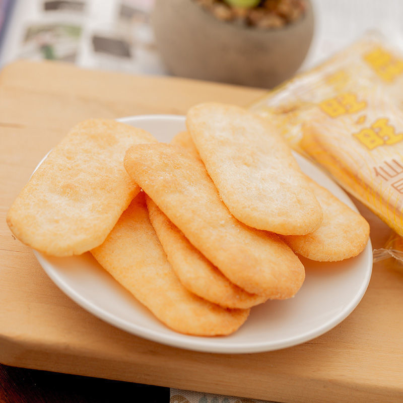 旺旺雪饼仙贝饼干小吃零食旺仔童年怀旧米饼膨化饼干休闲散装