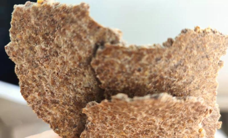 花生麸纯花生麸个体油坊纯花生压榨新鲜蛋白高适合养殖