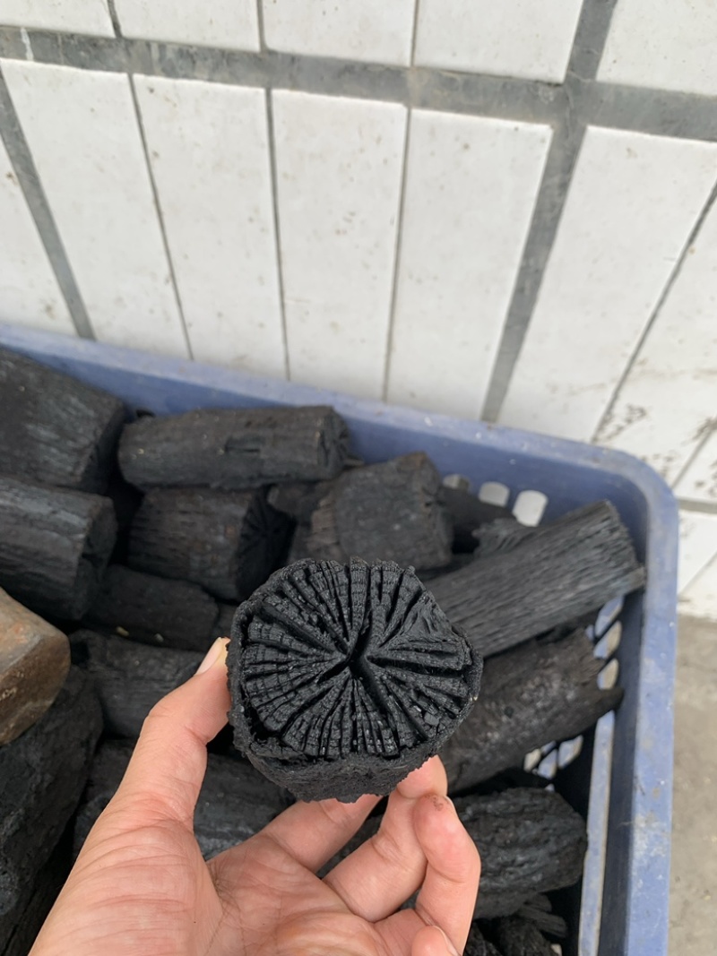 常年批发零售正宗纯栗树木炭烧烤炭