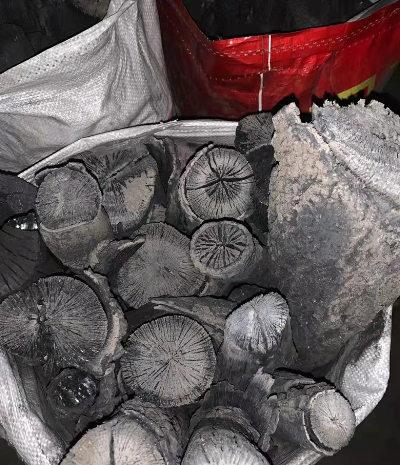 常年批发纯栗树木炭一手货源没有中间商赚差价