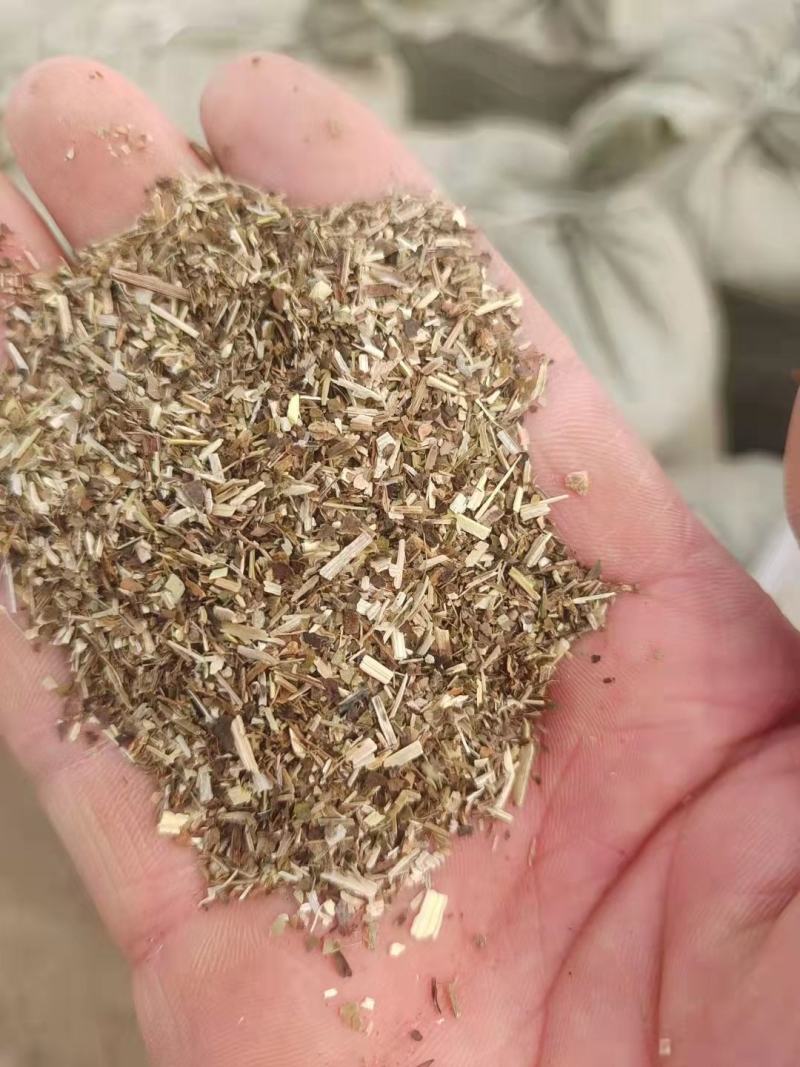 【热卖】常年出售:花生秧草粉，鸵鸟，鸭，兔，专用草粉饲料