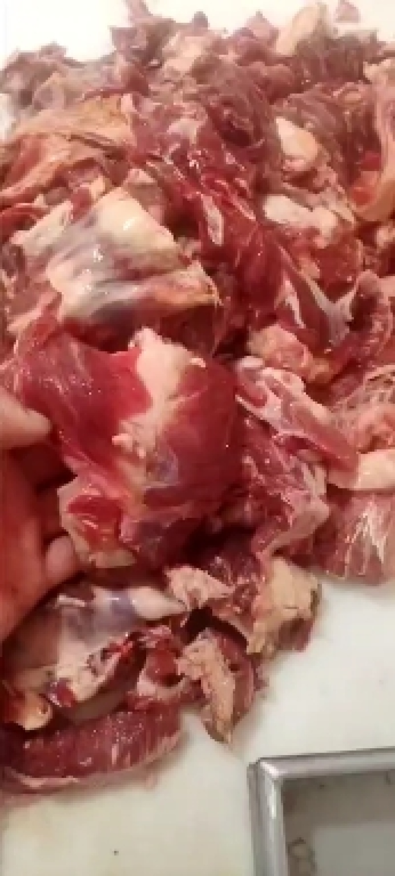 纯干牛碎肉，肥瘦比例90%的瘦度高，炒菜，绞馅，必备好食