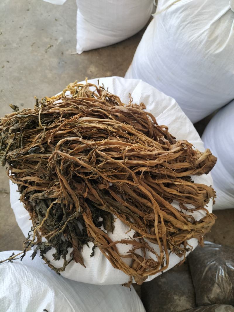 梅干菜散装存货量大，每年两百万斤，可长期供货。