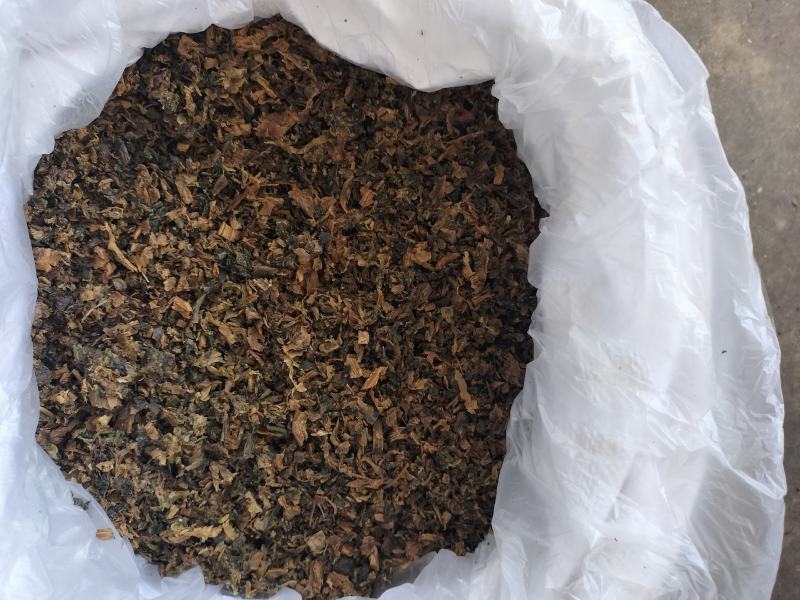 梅干菜散装存货量大，每年两百万斤，可长期供货。