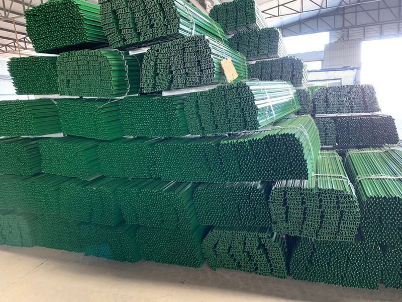 三角立柱Y型柱围栏用金属立柱柱子