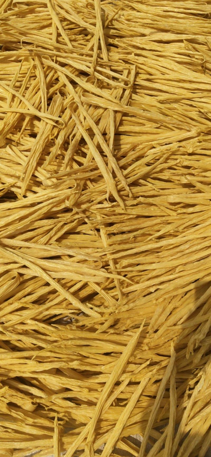 用大豆制作的腐竹批发出售，量大，有需要的联系我，