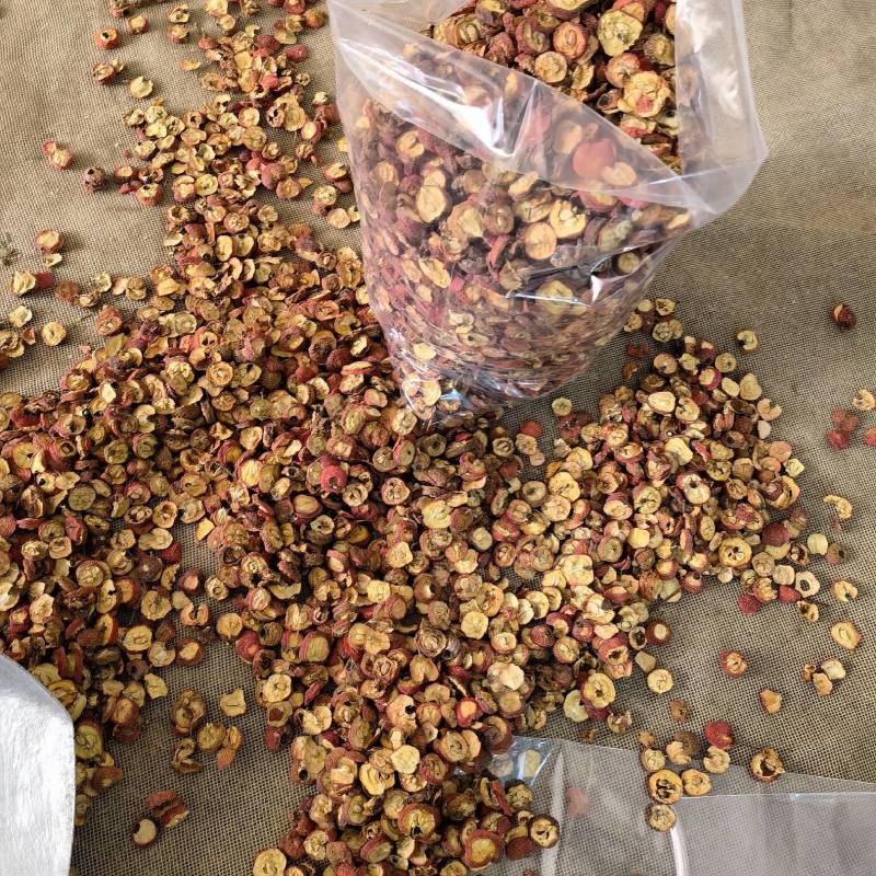 山楂带籽统货，当年新货，可以打粉，货好价格低，量大从优