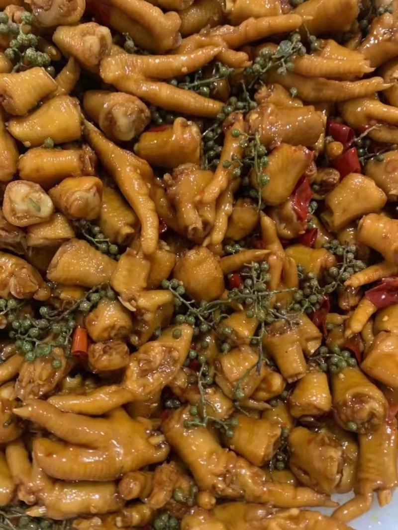 柠檬酸辣鸡爪非无骨凤爪泡椒非脱骨网红麻辣批发价零食商用