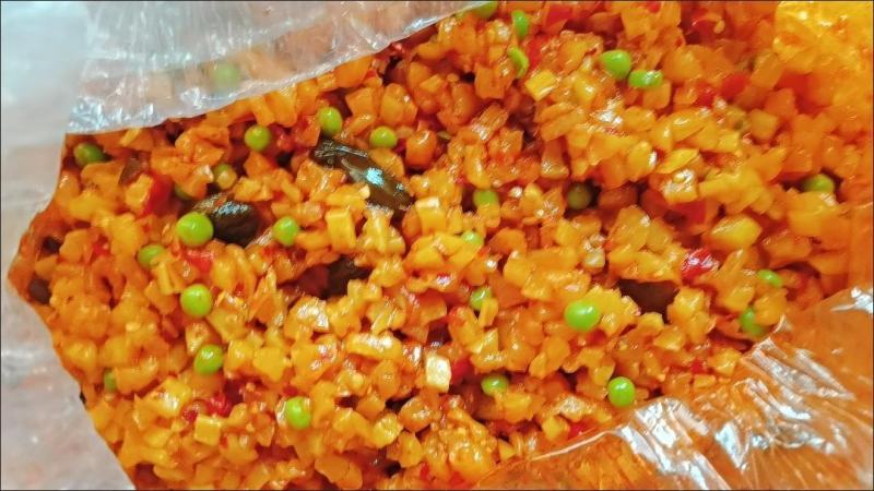 五仁酱丁酱菜整箱10斤商用批发5斤咸菜香辣萝卜干下饭菜萝