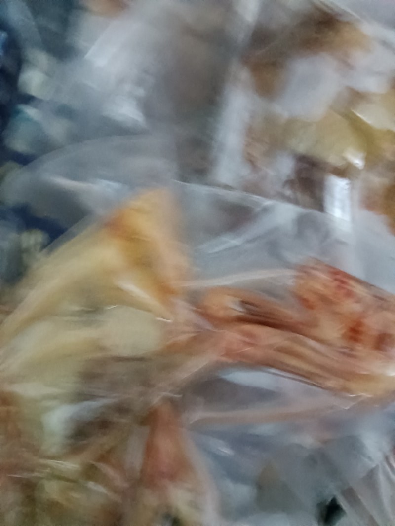 白条鸽养殖场常年供应老鸽子一手货，自产自销一件代发，