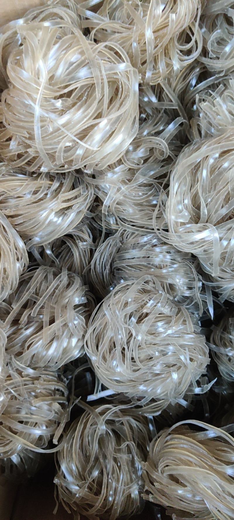红薯粉条，香滑可口，软而不烂，欢迎选购，