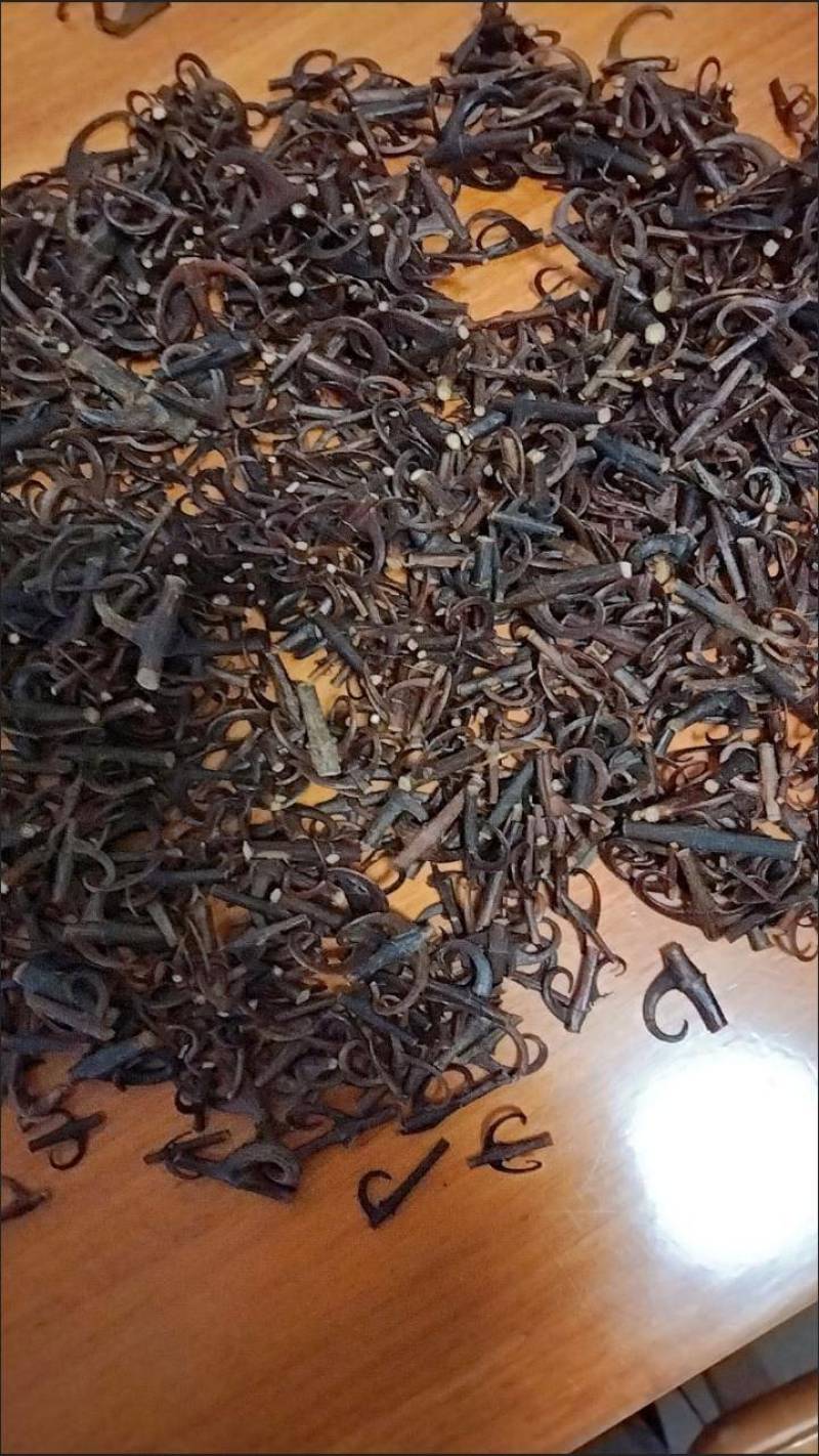 钩藤鹰爪钩藤草正品干货2斤起包邮，中药材批发双钩