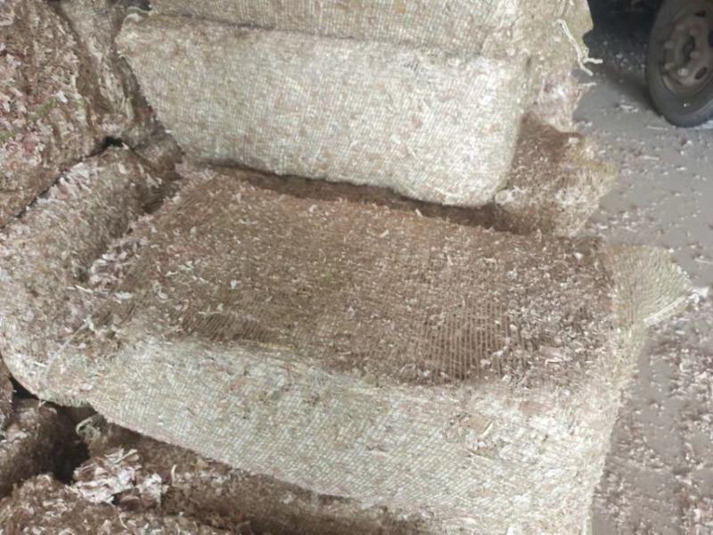大蒜皮，牛羊优质饲料，牛羊养殖专用，保护肠胃好消化，欢迎联系