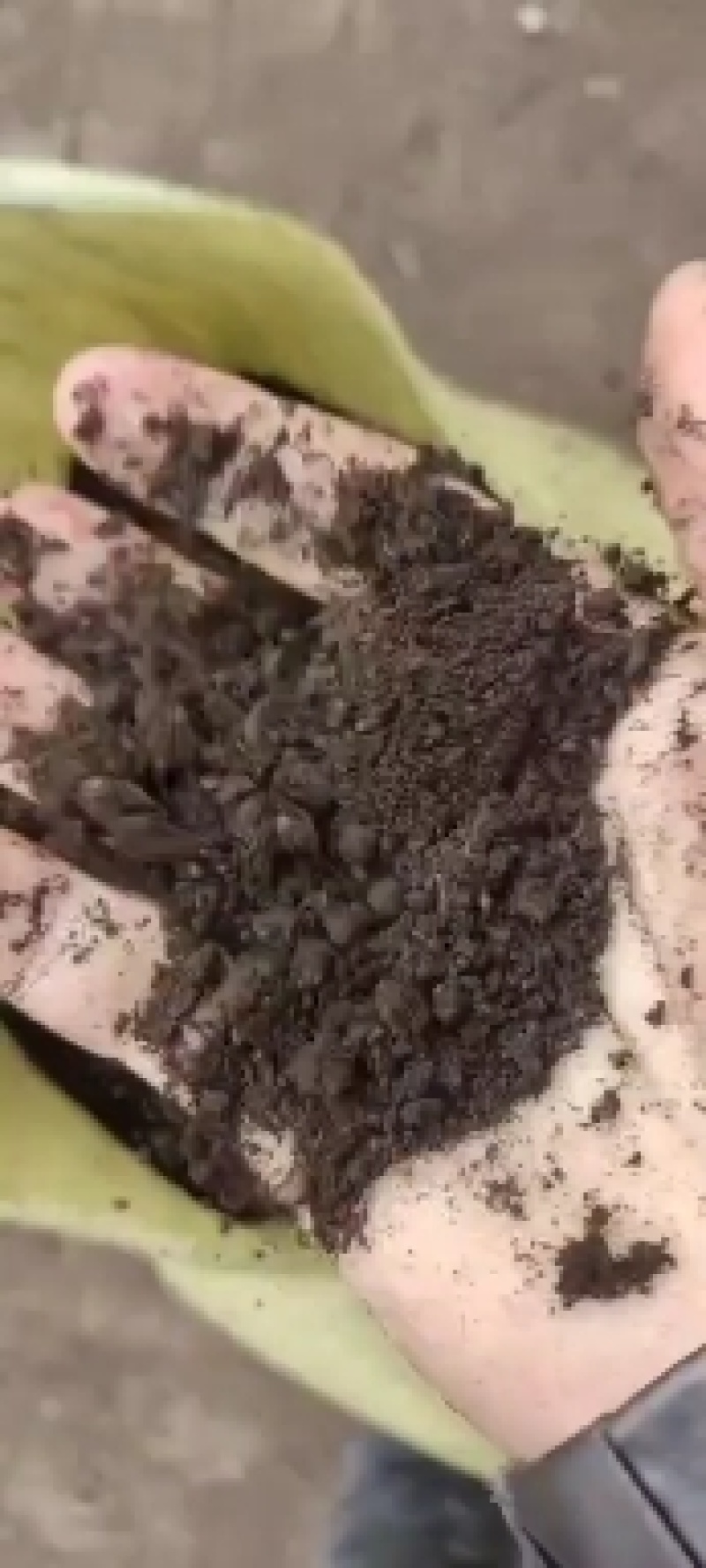 优等生物菌发酵鸡粪有机肥。货真价实。保证质量。