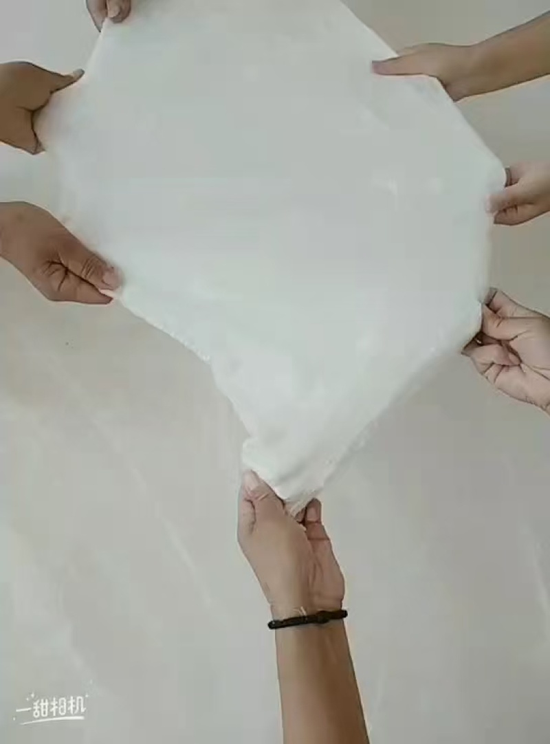 桑蚕丝被，纯手工制作蚕丝被，天然蚕丝制作喜欢朋友联系我。