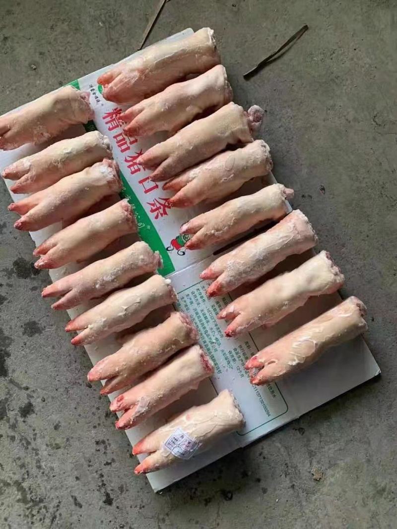 无耳猪头，白菜价格出